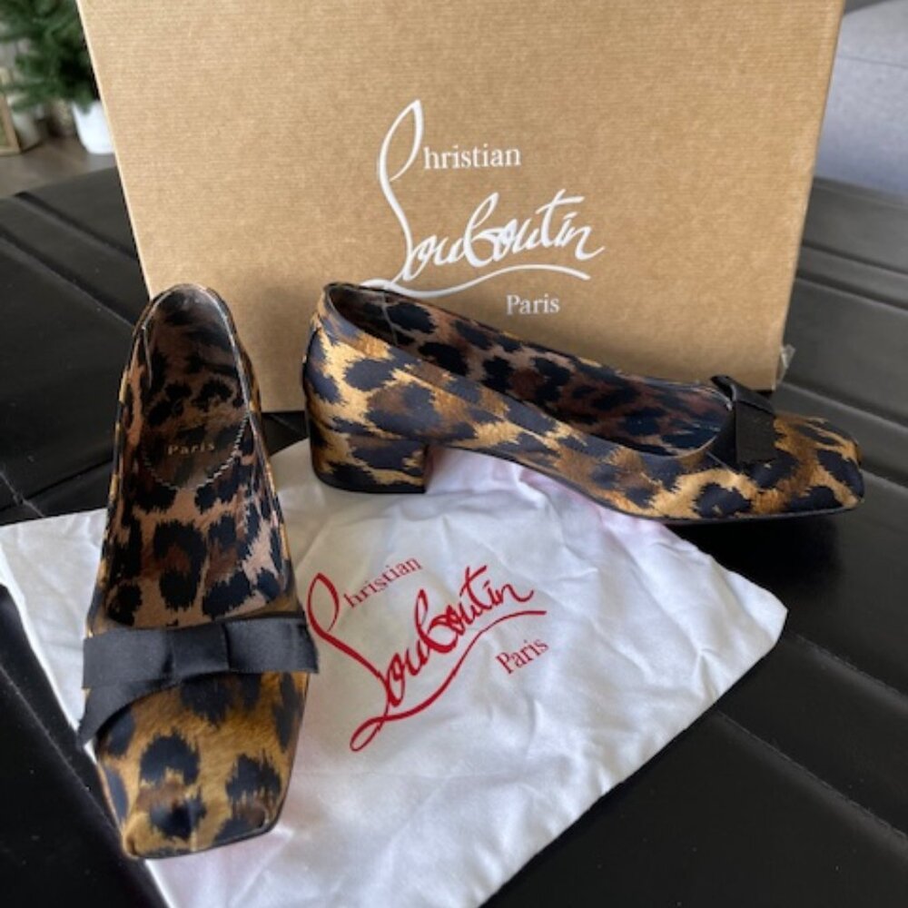 NEW Christian Louboutin Mama Flirt 30 Leopard print Ballet kitten heel 7.5